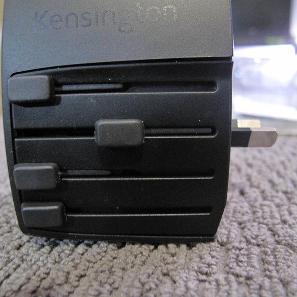 Kensington International Travel Adapter power adapter - BS 1363, NEMA 1-15, Eur - Picture 12 of 16